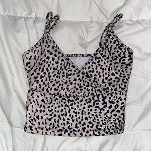 Unknown brand cute crop top xs